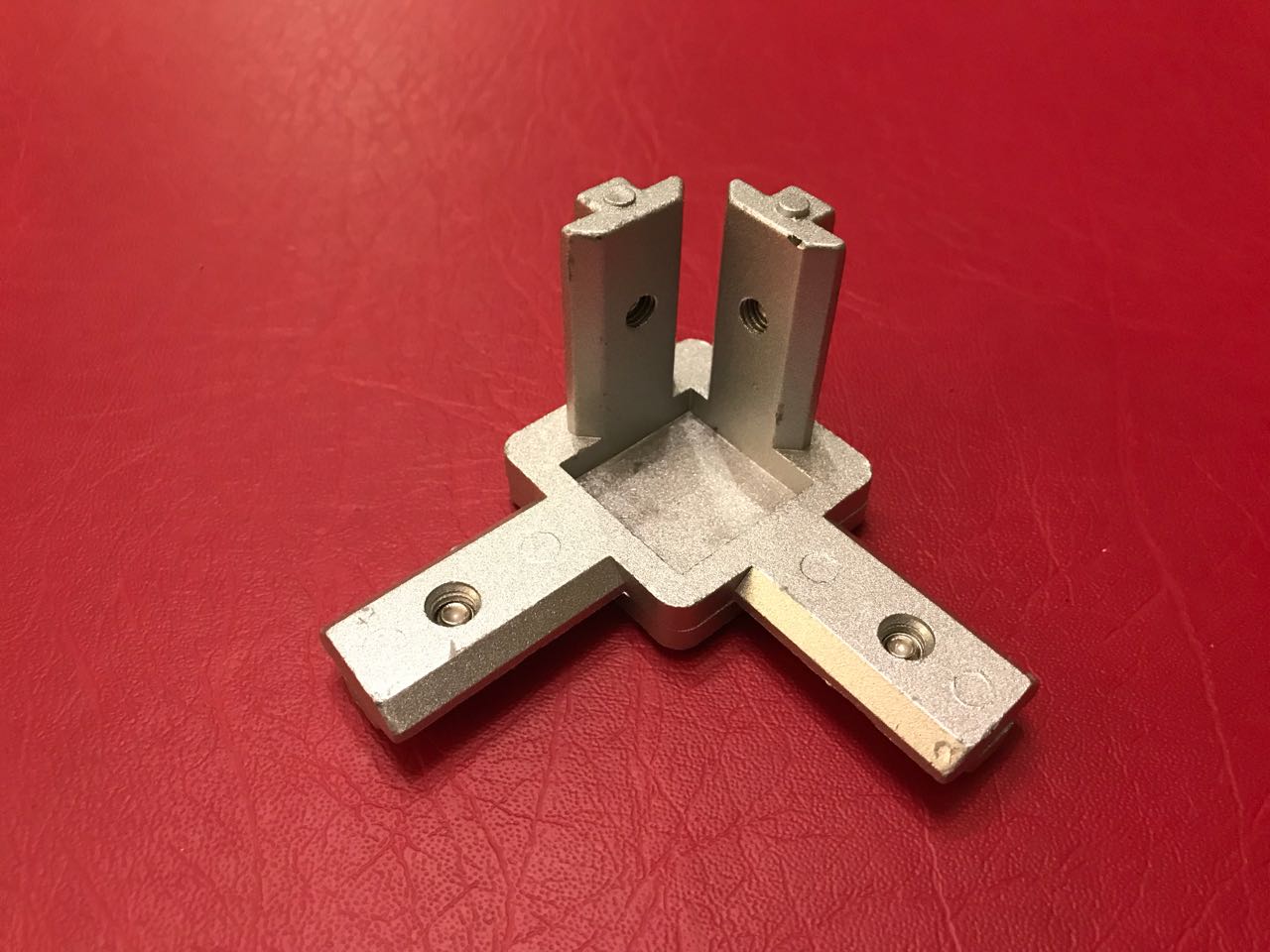 Conector tres perfiles 3030 CNC